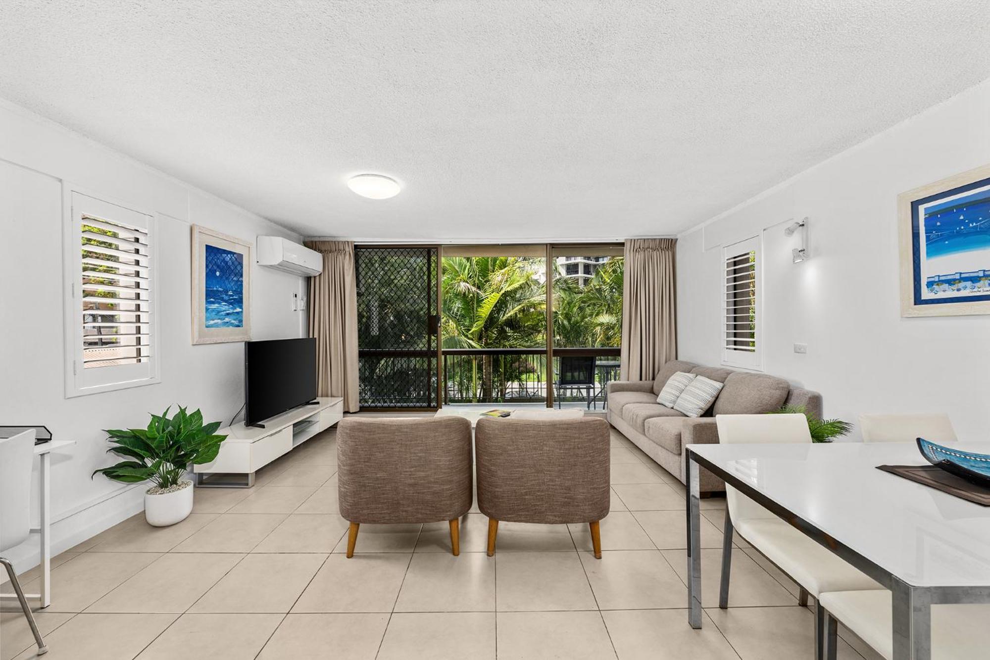 Surfers Paradise- Meters From The Beach! Gold Coast Bagian luar foto