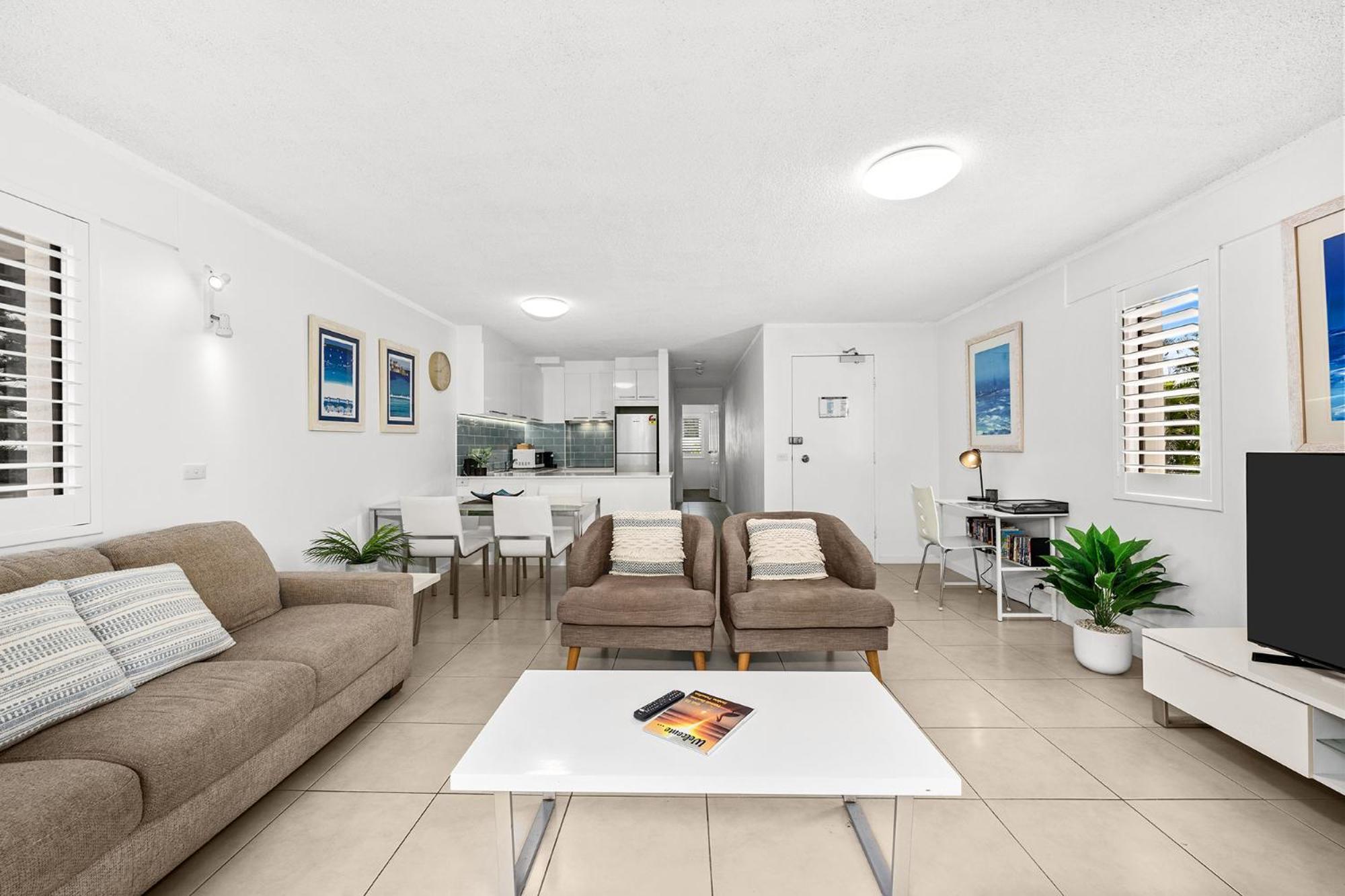 Surfers Paradise- Meters From The Beach! Gold Coast Bagian luar foto